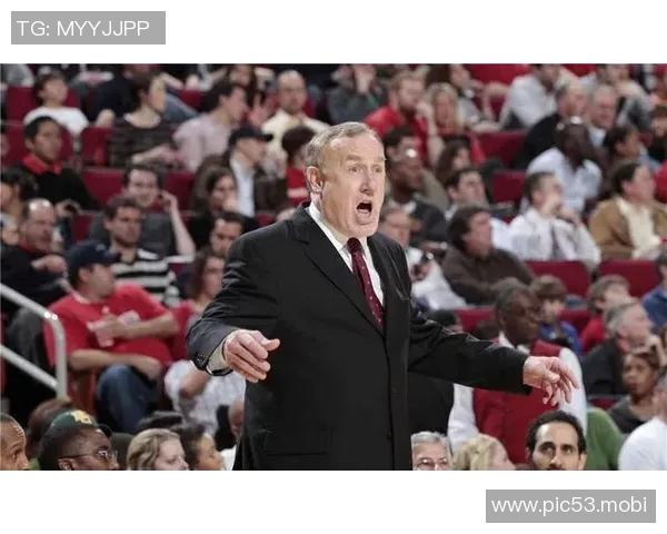 阿德尔曼采访全文：联盟必须修改挑战规则&它破坏了比赛魅力